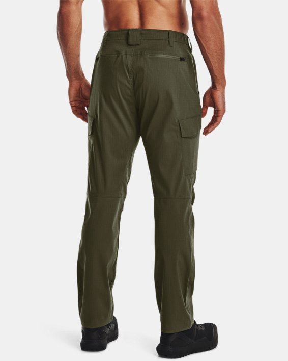 Men's UA Enduro Elite Cargo Pants in Green image number 1